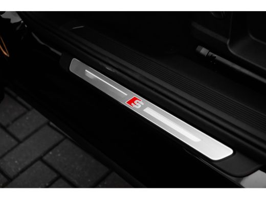 Audi Q4 e-tron 45 quattro S edition 82 kWh ActivLease financial lease