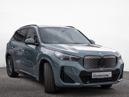 BMW iX1 xDrive30 (67 kWh) M-SPORT ** LED, BEIGE LEDER, PANORAMA, TREKH, ACC, HiFi, 20-inch LMV ** 24k ond... ActivLease financial lease