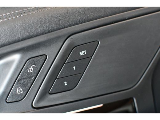 BMW iX1 xDrive30 (67 kWh) M-SPORT ** LED, BEIGE LEDER, PANORAMA, TREKH, ACC, HiFi, 20-inch LMV ** 24k ond... ActivLease financial lease