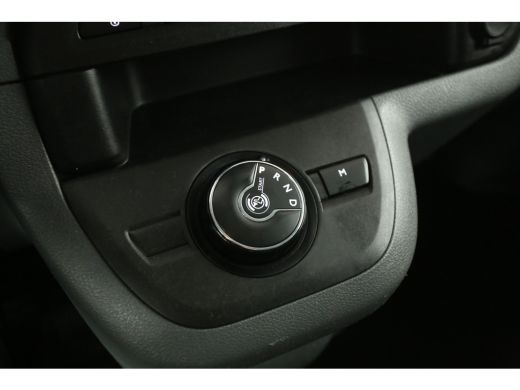 Citroën Jumpy 2.0 BlueHDI L2H1 Automaat Airco Camera Cruise Carplay Navigatie PDC 3 Persoons Trekhaak ActivLease financial lease