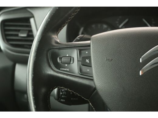 Citroën Jumpy 2.0 BlueHDI L2H1 Automaat Airco Camera Cruise Carplay Navigatie PDC 3 Persoons Trekhaak ActivLease financial lease