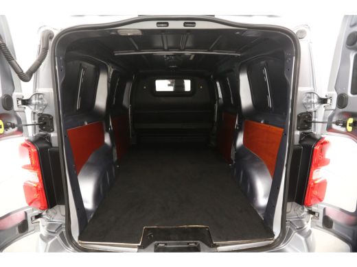 Citroën Jumpy 2.0 BlueHDI L2H1 Automaat Airco Camera Cruise Carplay Navigatie PDC 3 Persoons Trekhaak ActivLease financial lease
