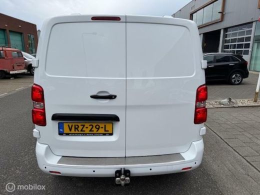 Citroën Jumpy 2.0 BlueHDI 120 M Driver Euro6 123 pk 2.500kg trekgewicht , Navigatie , Camera achter , Dodehoekd... ActivLease financial lease