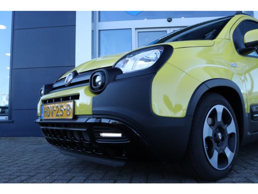 Fiat Panda 1.0 Hybrid Pandina | Cruise Control | Carplay | Sensoren | LMV | Carplay | Airco ActivLease financial lease