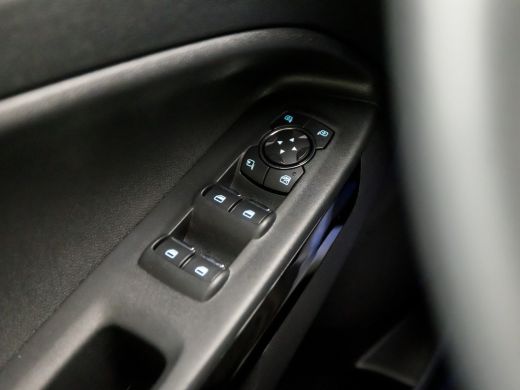 Ford EcoSport 1.0 EcoBoost Titanium Automaat (APPLE CARPLAY, GROOT NAVI, LEDER, STUUR/STOELVERWARMING, BANG&OLU... ActivLease financial lease