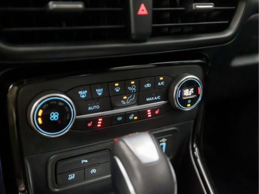 Ford EcoSport 1.0 EcoBoost Titanium Automaat (APPLE CARPLAY, GROOT NAVI, LEDER, STUUR/STOELVERWARMING, BANG&OLU... ActivLease financial lease