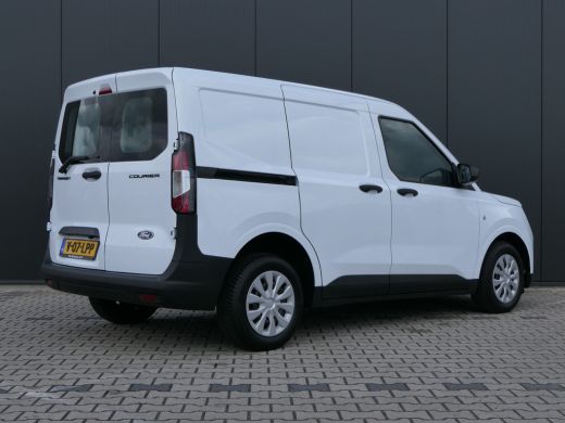 Ford Transit Courier 1.0 EcoBoost Trend | Camera | Stoelverwarming | Schuifdeur | Verarmde Voorruit | Cruise Control |... ActivLease financial lease