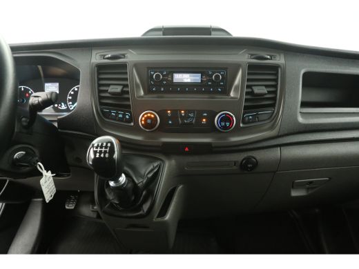 Ford Transit Custom 280 2.0 TDCI L1H1 Airco Cruise Parkeersensoren 3 Persoons Elektrpakket Schuifdeur ActivLease financial lease