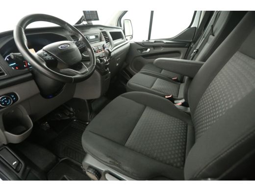 Ford Transit Custom 280 2.0 TDCI L1H1 Limited Airco Cruise Trekhaak Navigatie 3 Persoons Stoelverwarming Elektrpakket ActivLease financial lease
