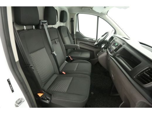 Ford Transit Custom 300 2.0 TDCI L1H1 Automaat Airco Cruise LED PDC 3 Persoons 2xSchuifdeur Stoelverw. Elektrpakket ActivLease financial lease