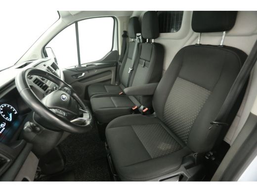 Ford Transit Custom 300 2.0 TDCI L1H1 Automaat Airco Cruise LED PDC 3 Persoons 2xSchuifdeur Stoelverw. Elektrpakket ActivLease financial lease