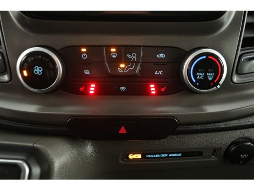 Ford Transit Custom 300 2.0 TDCI L2H1 Automaat Airco Camera Cruise Carplay Trekhaak LED PDC 3 Persoons Stoelverw. ActivLease financial lease