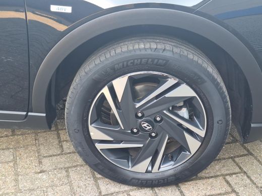 Hyundai Bayon 1.0 T-GDI Premium Automaat | Kop-er-af-Voordeel! | Garantie t/m 04.2029! | Rijklaarprijs! | ActivLease financial lease