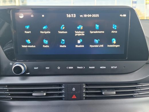 Hyundai Bayon 1.0 T-GDI Premium Automaat | Kop-er-af-Voordeel! | Garantie t/m 04.2029! | Rijklaarprijs! | ActivLease financial lease