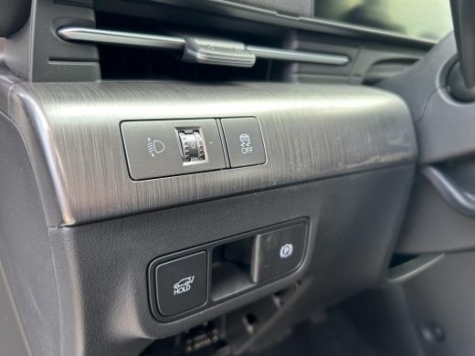 Hyundai KONA Electric Premium 65.4 kWh | Adaptieve Cruise Control | Stoelverwarming | Stuurwielverwarming | Stoelventil... ActivLease financial lease