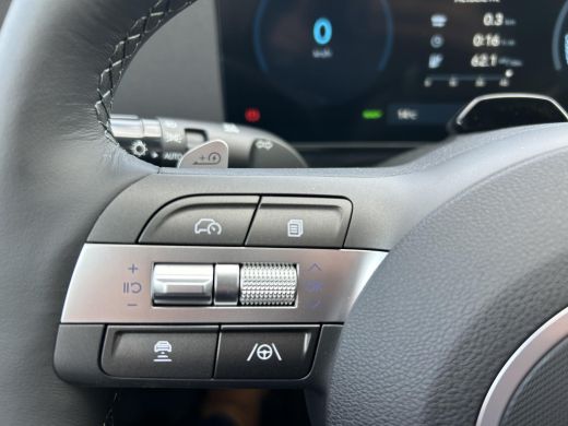 Hyundai KONA Electric Premium 65.4 kWh | Adaptieve Cruise Control | Stoelverwarming | Stuurwielverwarming | Stoelventil... ActivLease financial lease