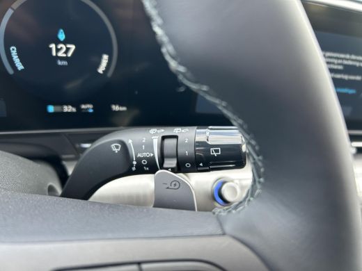 Hyundai KONA Electric Premium 65.4 kWh | Adaptieve Cruise Control | Stoelverwarming | Stuurwielverwarming | Stoelventil... ActivLease financial lease