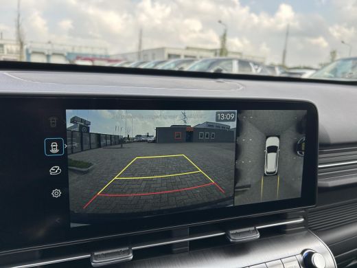 Hyundai Kona Premium 65.4 kWh | 7.500,- korting | Gratis laadstation t.w.v. 589,- | Uit voorraad leverbaar | A... ActivLease financial lease