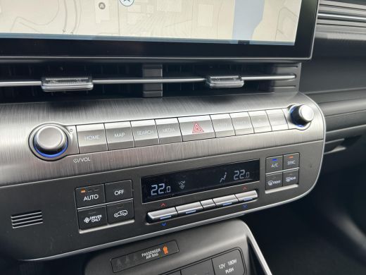 Hyundai Kona Premium 65.4 kWh | 7.500,- korting | Gratis laadstation t.w.v. 589,- | Uit voorraad leverbaar | A... ActivLease financial lease