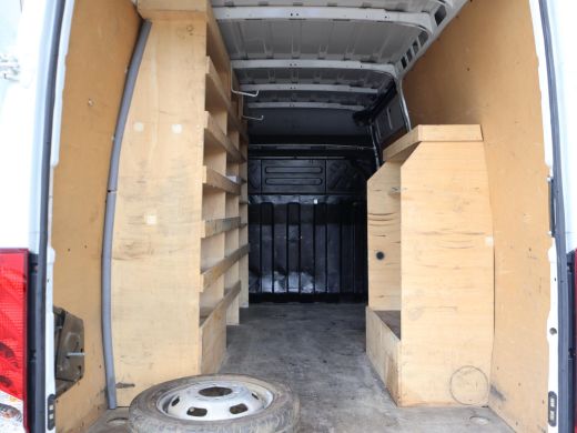 Iveco Daily 35C14V 2.3 136 PK L2H2 3-ZITS *DUBBEL LUCHT* + TREKHAAK 3500 KG | CLIMATE | CRUISE CONTROL ActivLease financial lease