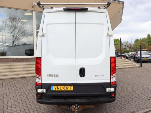 Iveco Daily 35C14V 2.3 136 PK L2H2 3-ZITS *DUBBEL LUCHT* + TREKHAAK 3500 KG | CLIMATE | CRUISE CONTROL ActivLease financial lease