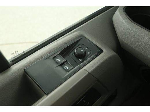 MAN TGE 35 2.0 L3H3 140PK 3000KG Trekgew. Airco Cruise Carplay Navigatie 3 Persoons Elektrpakket ActivLease financial lease