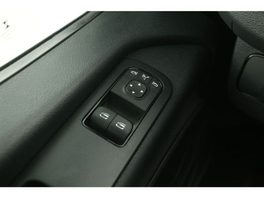 Mercedes Sprinter 315 1.9 CDI L2H2 150PK 3500KG Trekgew. Automaat Airco Camera Carplay Cruise Navigatie Elektrpakke... ActivLease financial lease
