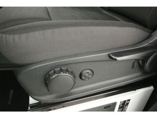 Mercedes Sprinter 315 1.9 CDI L2H2 150PK 3500KG Trekgew. Automaat Airco Camera Carplay Cruise Navigatie Elektrpakke... ActivLease financial lease