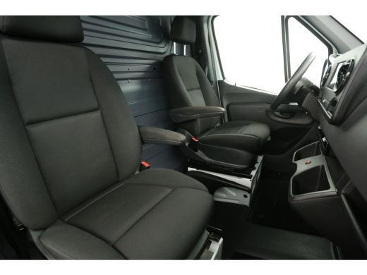 Mercedes Sprinter 315 1.9 CDI L2H2 150PK 3500KG Trekgew. Automaat Airco Camera Carplay Cruise Navigatie Elektrpakke... ActivLease financial lease