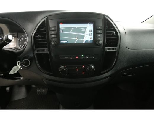 Mercedes Vito 114 CDI Lang Automaat Airco Camera Carplay Cruise Navigatie 3 Persoons 18''LMV Trekhaak ActivLease financial lease