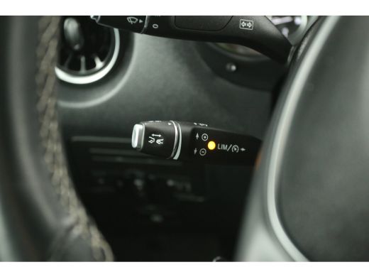 Mercedes Vito 114 CDI Lang Automaat Airco Camera Carplay Cruise Navigatie 3 Persoons 18''LMV Trekhaak ActivLease financial lease