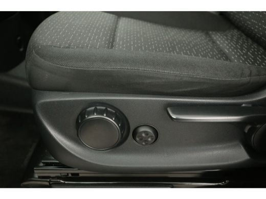 Mercedes Vito 114 CDI Lang Automaat Airco Camera Carplay Cruise Navigatie 3 Persoons 18''LMV Trekhaak ActivLease financial lease