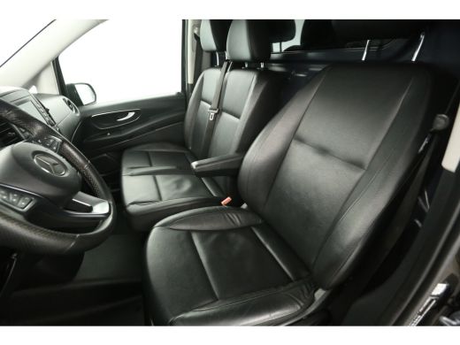 Mercedes Vito 119 CDI Lang 191PK Automaat Clima Camera Cruise LED Navi Leder 3 Persoons PDC 17"LMV Trekhaak ActivLease financial lease