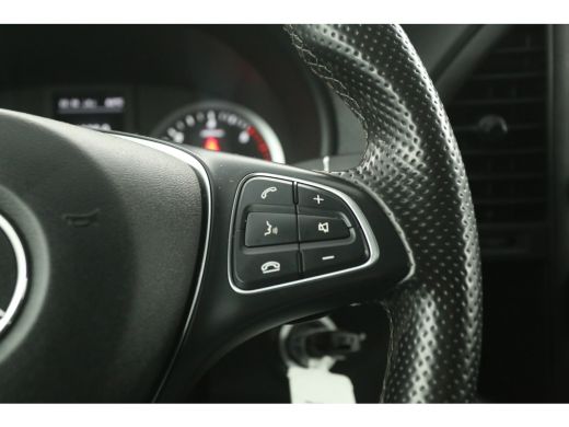 Mercedes Vito 119 CDI Lang 191PK Automaat Clima Camera Cruise LED Navi Leder 3 Persoons PDC 17"LMV Trekhaak ActivLease financial lease