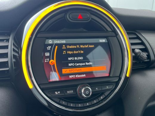 Mini Cooper 1.5 136pk Business Edition Climate control | Boordcomputer | Cruise control | Lichtmetalen velgen... ActivLease financial lease