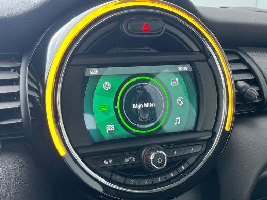 Mini Cooper 1.5 136pk Business Edition Climate control | Boordcomputer | Cruise control | Lichtmetalen velgen... ActivLease financial lease