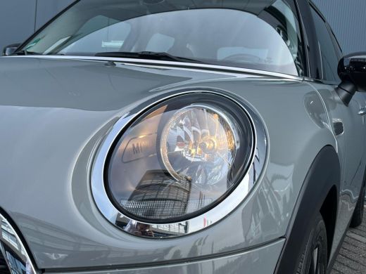 Mini Cooper 1.5 136pk Business Edition Climate control | Boordcomputer | Cruise control | Lichtmetalen velgen... ActivLease financial lease
