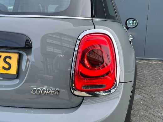 Mini Cooper 1.5 136pk Business Edition Climate control | Boordcomputer | Cruise control | Lichtmetalen velgen... ActivLease financial lease