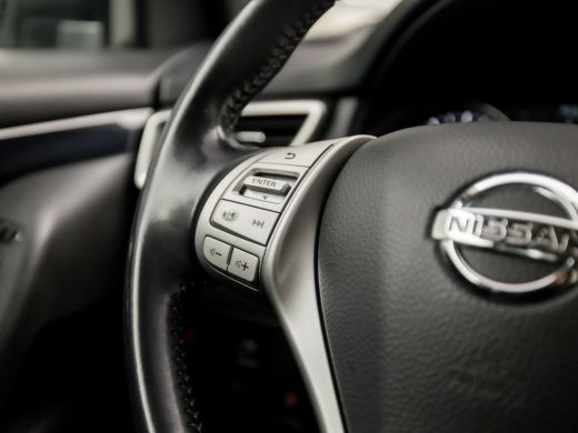 Nissan QASHQAI 1.2 N-Vision Sport (PANORAMADAK, NAVIGATIE, CLIMATE, 360 CAMERA, SPORTSTOELEN, GETINT GLAS, XENON... ActivLease financial lease