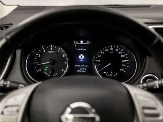 Nissan QASHQAI 1.2 N-Vision Sport (PANORAMADAK, NAVIGATIE, CLIMATE, 360 CAMERA, SPORTSTOELEN, GETINT GLAS, XENON... ActivLease financial lease