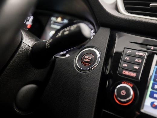 Nissan QASHQAI 1.2 N-Vision Sport (PANORAMADAK, NAVIGATIE, CLIMATE, 360 CAMERA, SPORTSTOELEN, GETINT GLAS, XENON... ActivLease financial lease