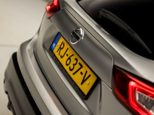 Nissan QASHQAI 1.2 N-Vision Sport (PANORAMADAK, NAVIGATIE, CLIMATE, 360 CAMERA, SPORTSTOELEN, GETINT GLAS, XENON... ActivLease financial lease