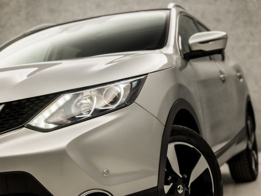 Nissan QASHQAI 1.2 N-Vision Sport (PANORAMADAK, NAVIGATIE, CLIMATE, 360 CAMERA, SPORTSTOELEN, GETINT GLAS, XENON... ActivLease financial lease