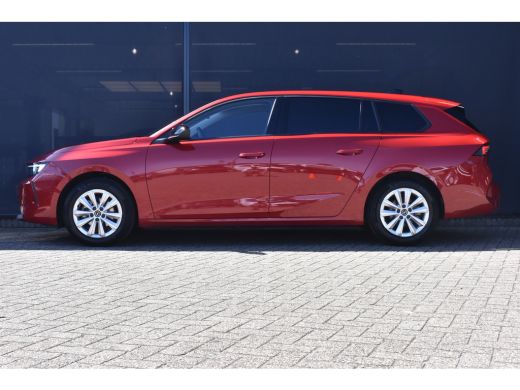 Opel Astra Sports Tourer Opel 1.2 Level 2 | Navigatie By App | Parkeersensoren | Cruise Control | Draadloos ... ActivLease financial lease