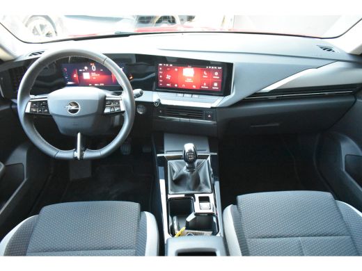 Opel Astra Sports Tourer Opel 1.2 Level 2 | Navigatie By App | Parkeersensoren | Cruise Control | Draadloos ... ActivLease financial lease