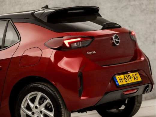 Opel Corsa 1.2 GS Line (DIGITAL COCKPIT, APPLE CARPLAY, GROOT NAVI, CLIMATE, LEDER, GETINT GLAS, KEYLESS, SP... ActivLease financial lease