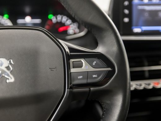 Peugeot 2008 1.2 PureTech Sport (APPLE CARPLAY, GROOT NAVI, CLIMATE, LED KOPLAMPEN, SPORTSTOELEN, PARKEERSENSO... ActivLease financial lease