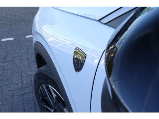 Peugeot 3008 Peugeot 1.2 Hybrid 136 GT Adaptieve Cruise | 360 Camera | Alcantara | Carplay | Elektrische koffe... ActivLease financial lease