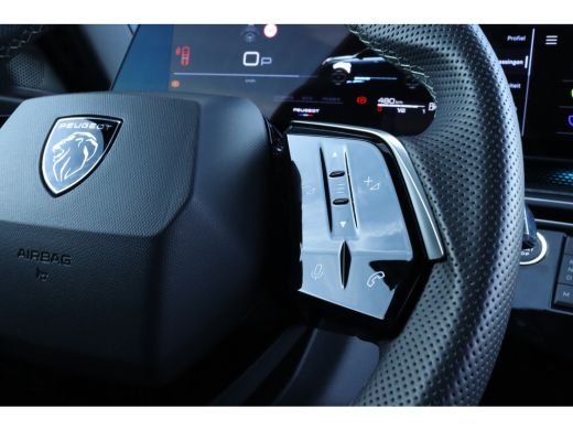 Peugeot 3008 Peugeot 1.2 Hybrid 136 GT Adaptieve Cruise | 360 Camera | Alcantara | Carplay | Elektrische koffe... ActivLease financial lease