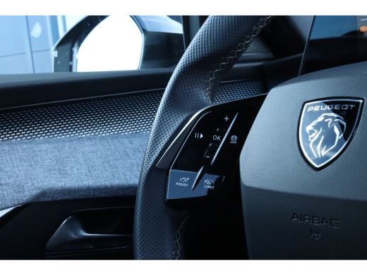 Peugeot 3008 Peugeot 1.2 Hybrid 136 GT Adaptieve Cruise | 360 Camera | Alcantara | Carplay | Elektrische koffe... ActivLease financial lease